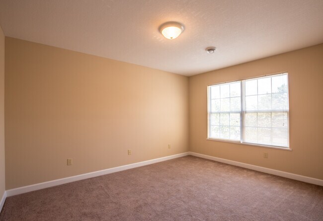 Building Photo - 1600 Pelton Park Dr
