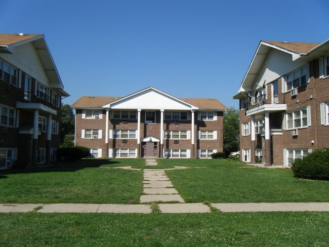 Building Photo - 14538 S Cottage Grove