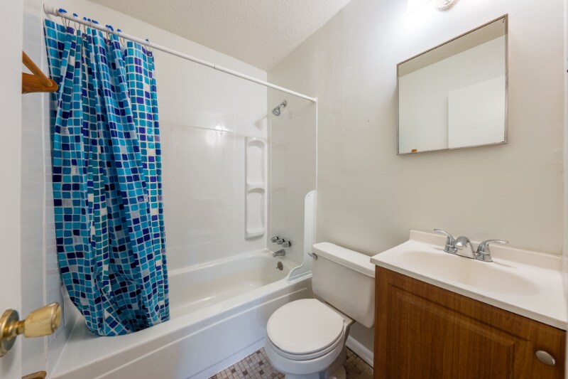Building Photo - 8968 Tidewater Dr