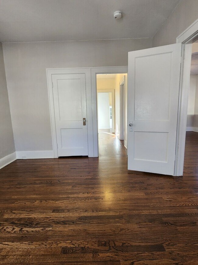 Building Photo - Charming home MOVE IN READY in Wash Park West neighborhood!! Amazing Deal!!!
