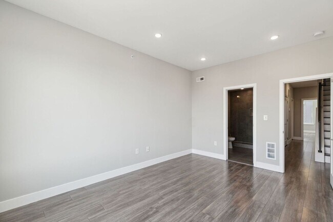 Building Photo - 1845 A St