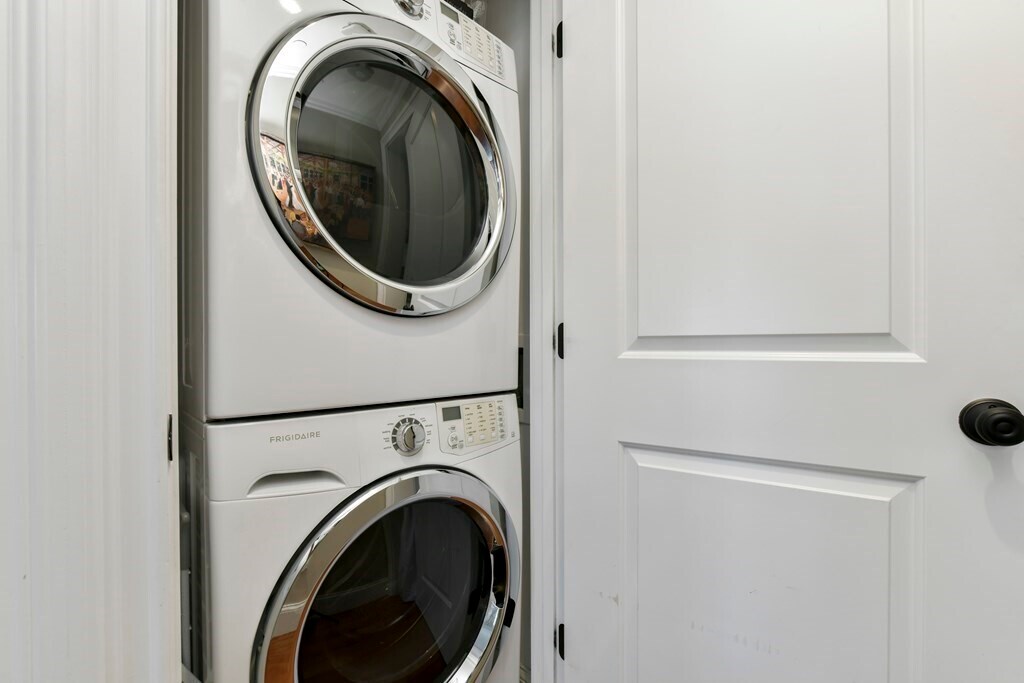 Building Photo - 49 L St