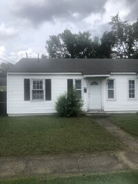Building Photo - One Bedroom One Bathroom Home in St. Albans