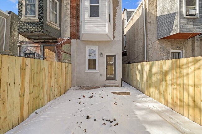 Building Photo - 2345 N 16th St