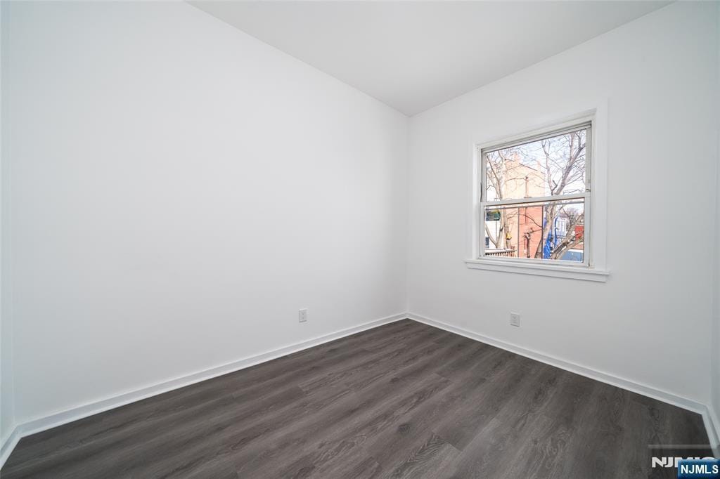 Building Photo - 10 McDougall St