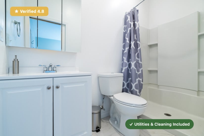 Building Photo - Furnished Bedroom with Private Bath in South Boston