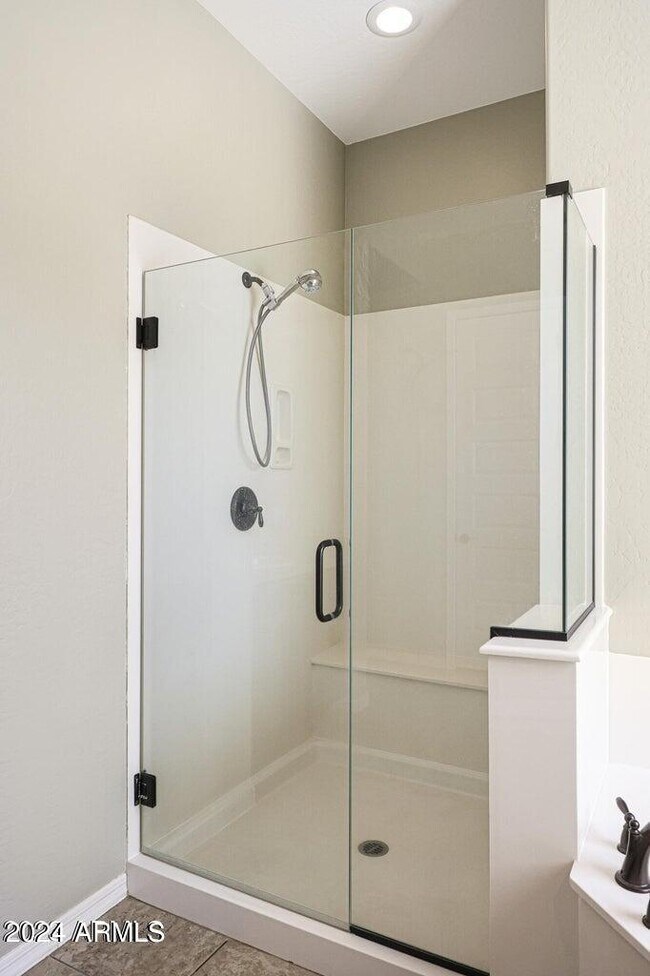 Building Photo - 9422 W Donald Dr