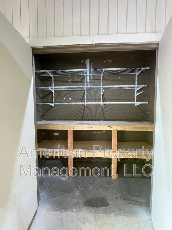 Building Photo - 3711 E 108th St