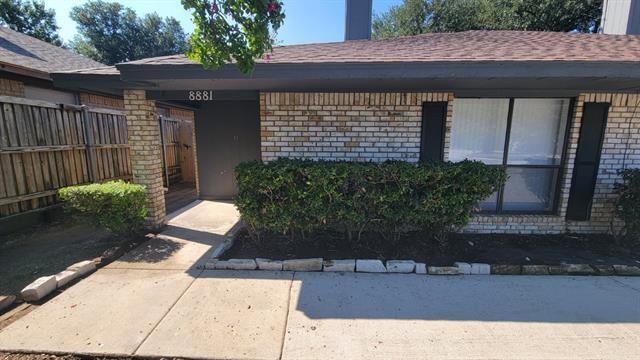 Primary Photo - 8881 Thompson Cir
