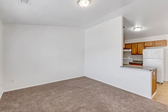 Building Photo - Charming 3-Bedroom Home in a Prime Location