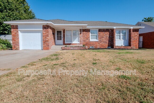 Primary Photo - 4712 N Sterling Ave