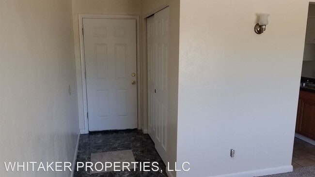 Building Photo - 4399 Riverside Dr