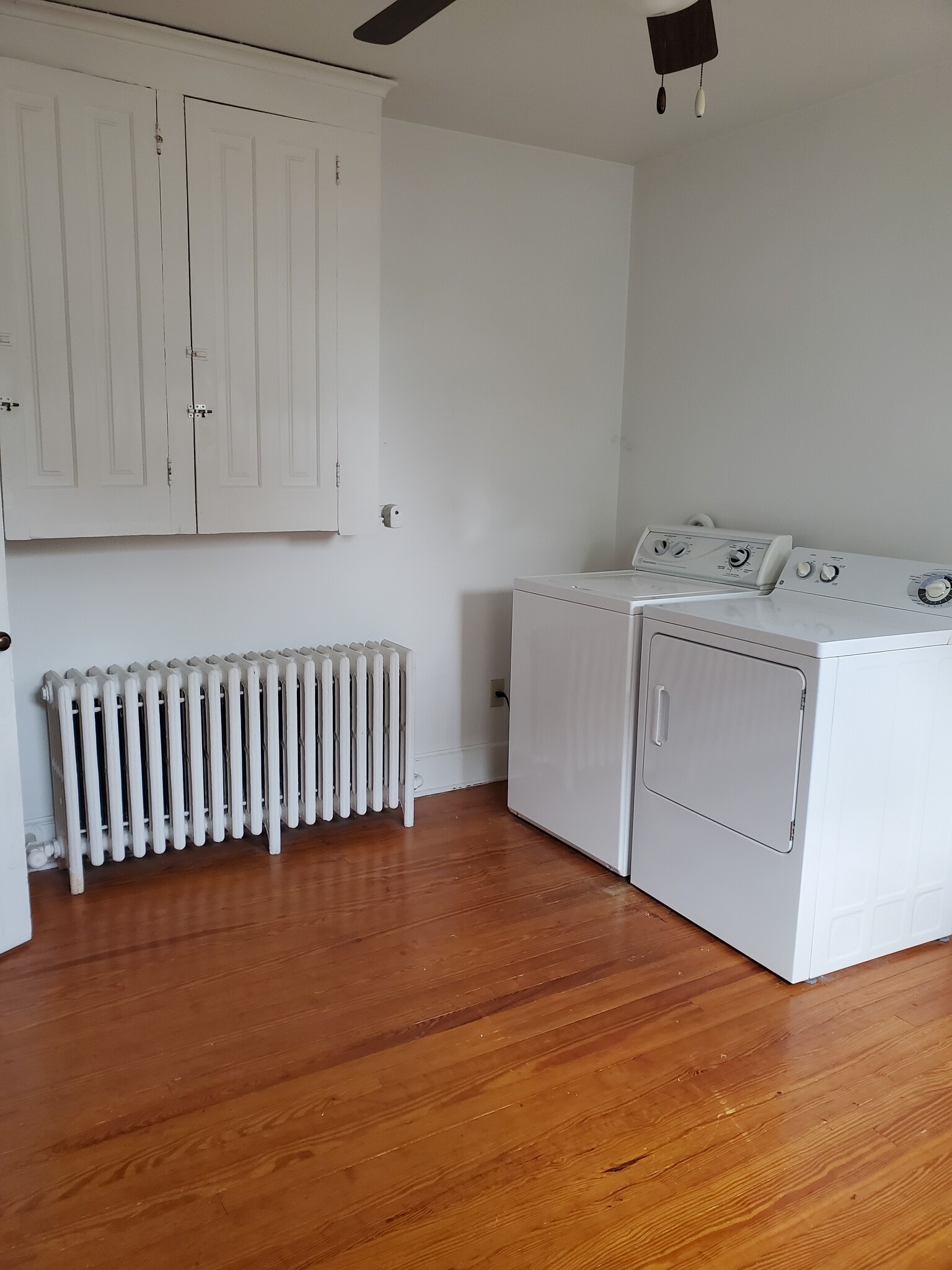 Laundry room - 507 W Mahoning St