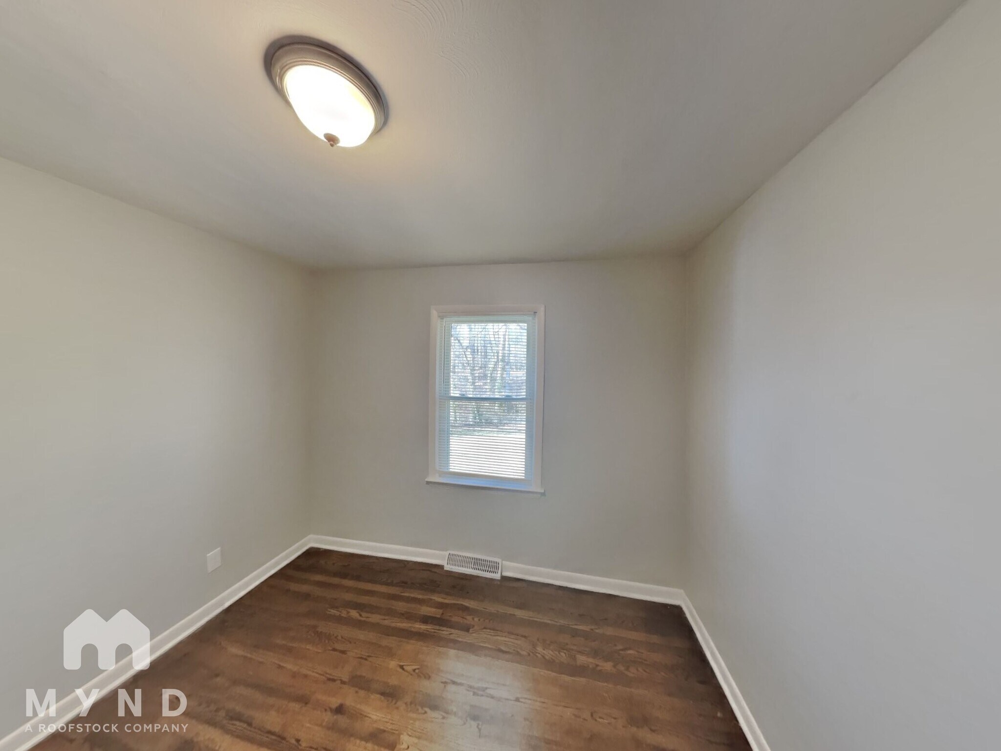 Building Photo - 2634 Skyland Dr