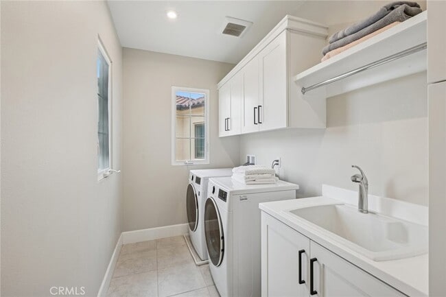 Building Photo - 309 Paradiso