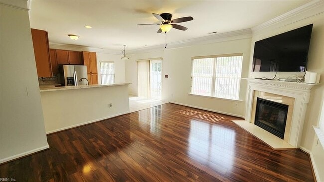 Building Photo - 805 Gem Ct