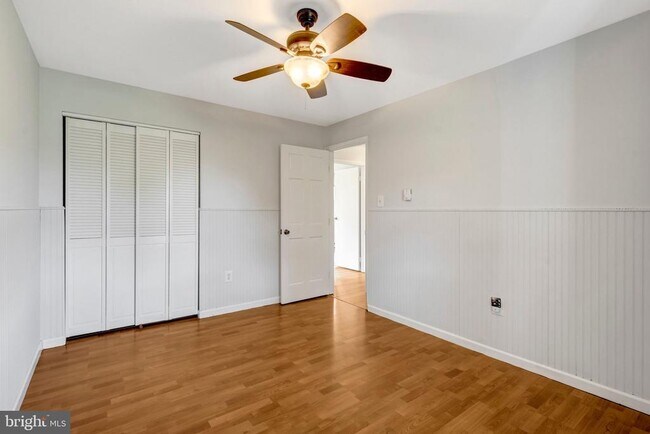 Building Photo - 4570 Lawnvale Dr