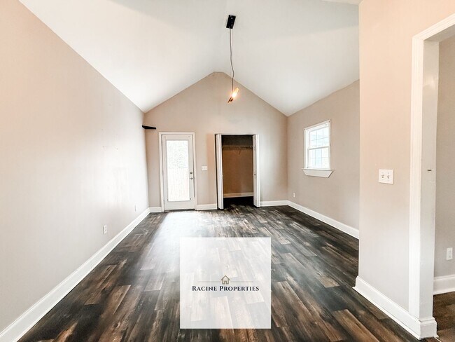 Building Photo - 232 Irby Ave