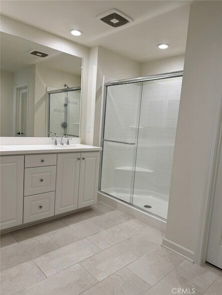 Building Photo - 142 Lantana Dr