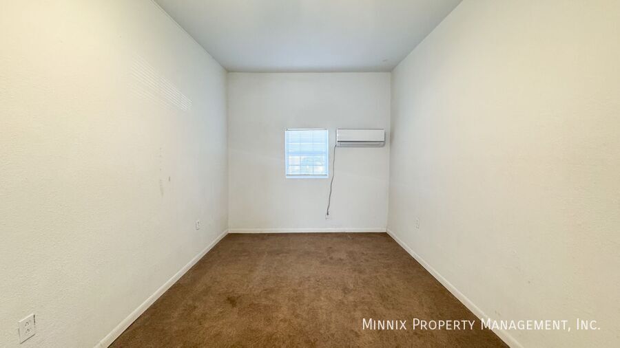 Building Photo - 2115 S Loop 289