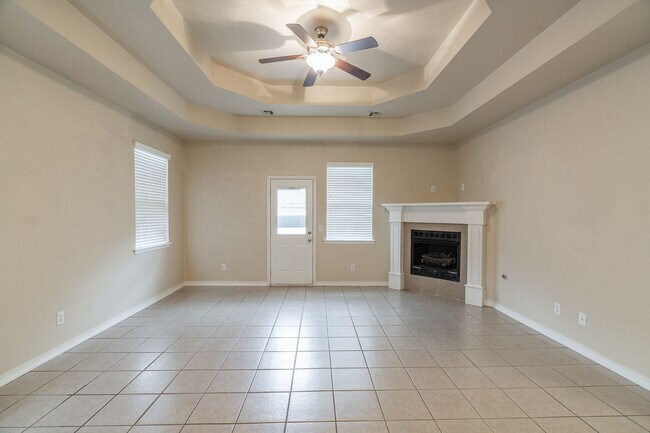 Building Photo - Dakota Trail 91/93