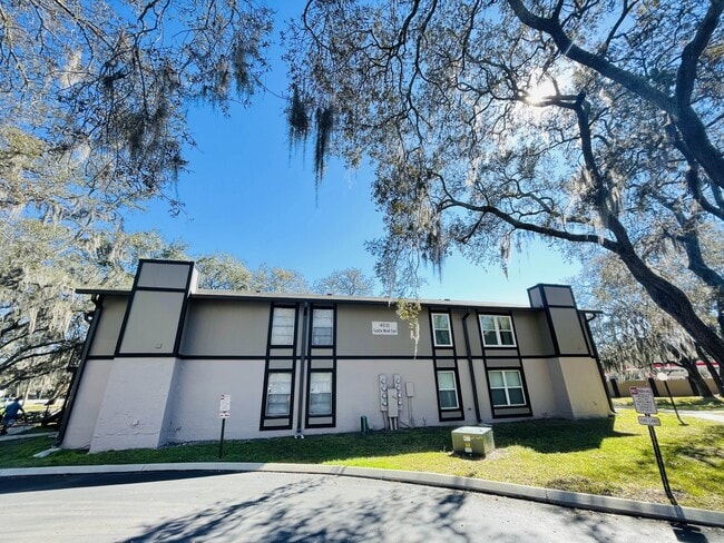 Building Photo - 4034 Dream Oak Pl