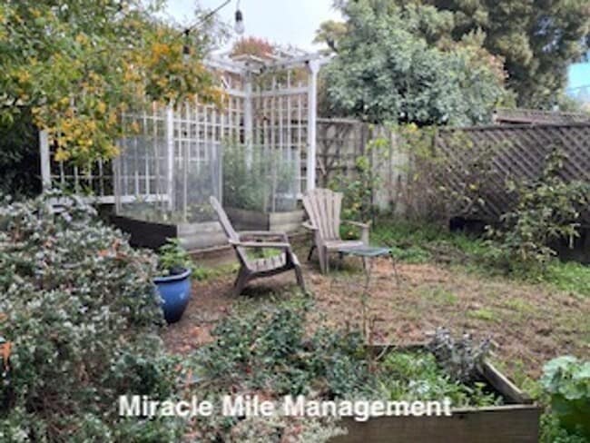 Building Photo - almonte