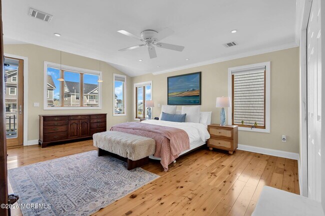 Building Photo - 326 Cutter Ln