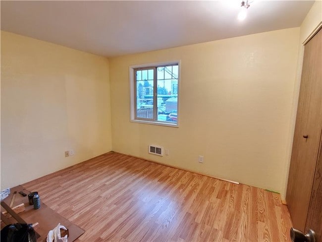 Building Photo - 146 N 144th St