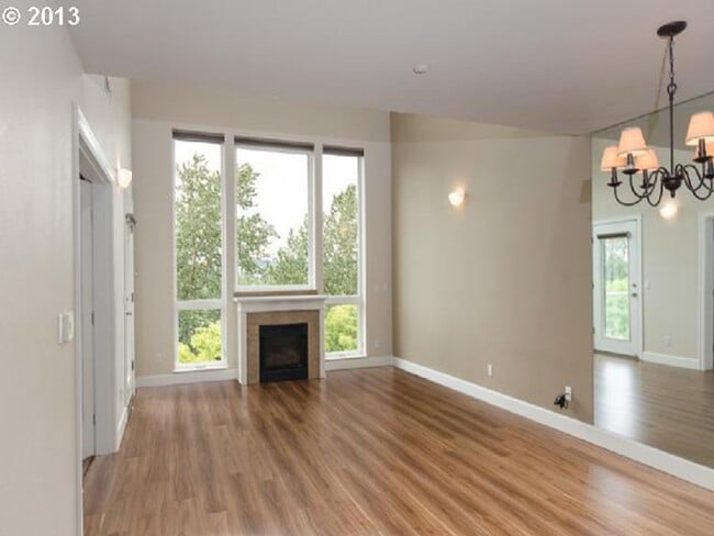 Building Photo - Beautiful Columbia Shores Condo Near Downtown Vancouver on the Columbia River