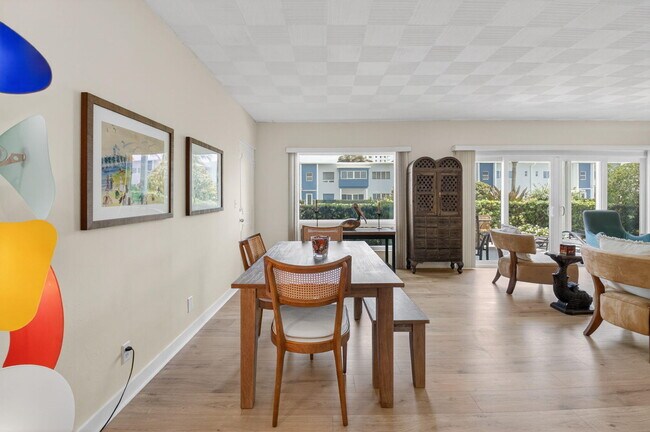 Building Photo - 120 N Ocean Blvd