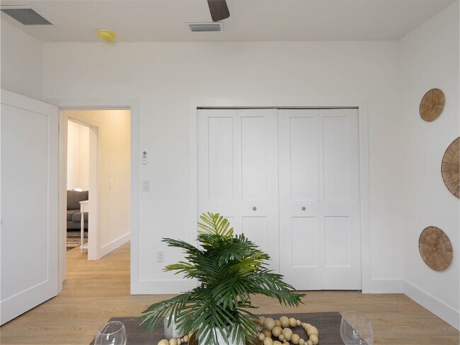 Building Photo - Brand New 3 Bedroom Canal Front Home for Rent in North Port