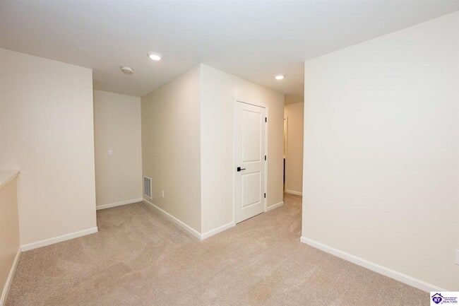 Building Photo - 113 Oberon Ct