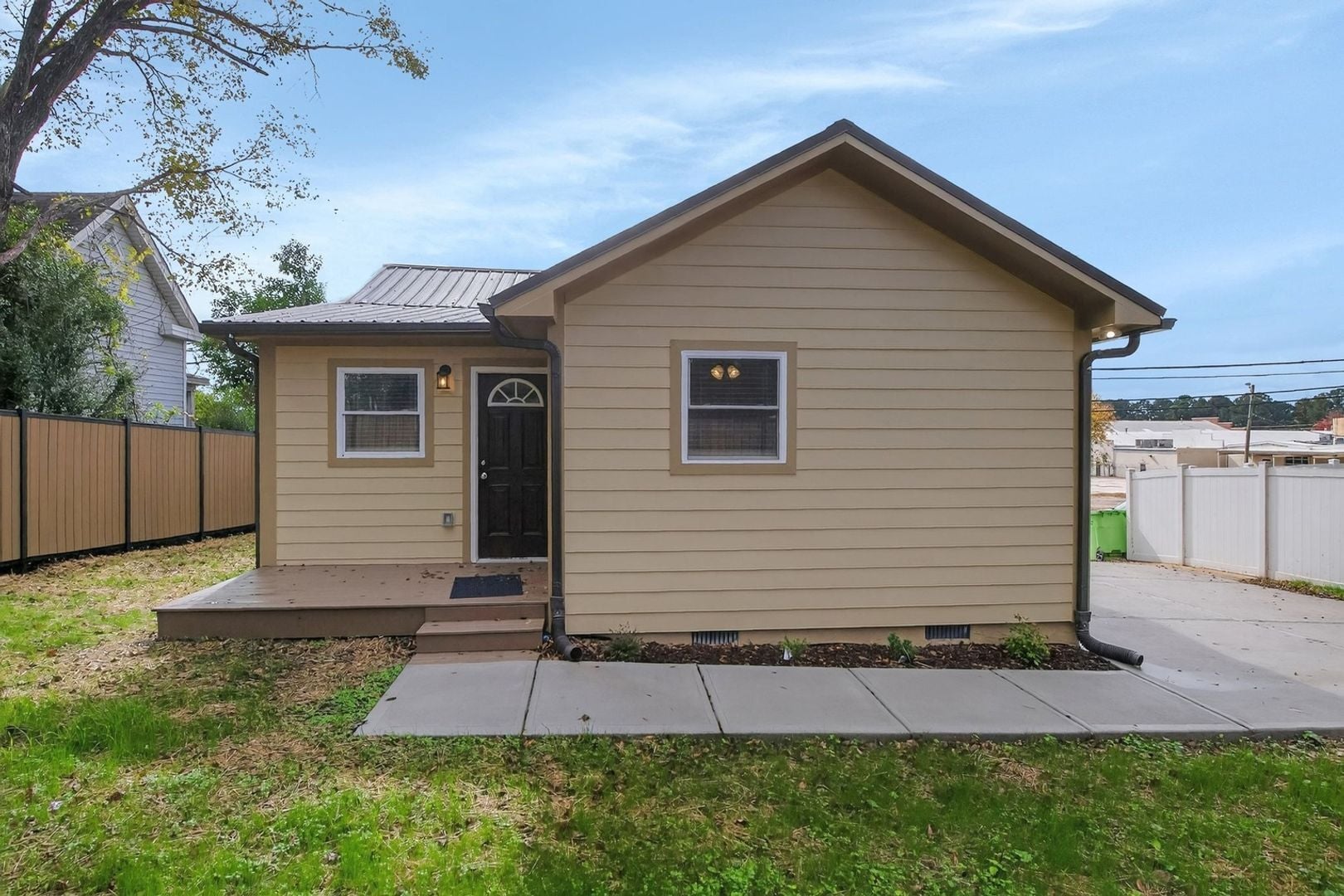 Building Photo - 509 Hoke St