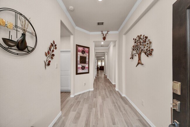 Building Photo - 28634 Monarch Cliffs Dr