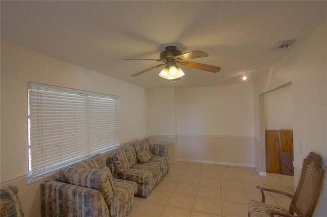 Building Photo - 3431 Dunbar Dr