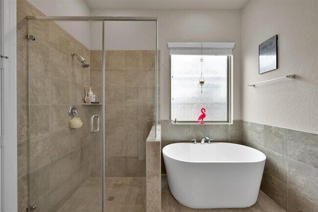 Building Photo - 4205 Grand Oaks Wind