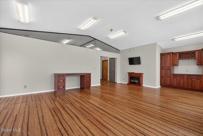 Building Photo - 54 Freemans Bridge Rd