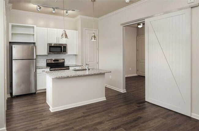 Building Photo - 306 Ardmore Cir NW