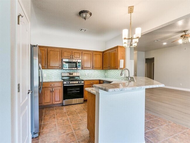 Building Photo - 1305 Melisa Dr