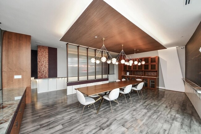 Building Photo - 4521 San Felipe St