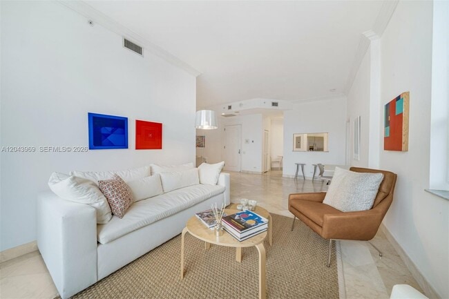 Building Photo - 888 Brickell Key Dr