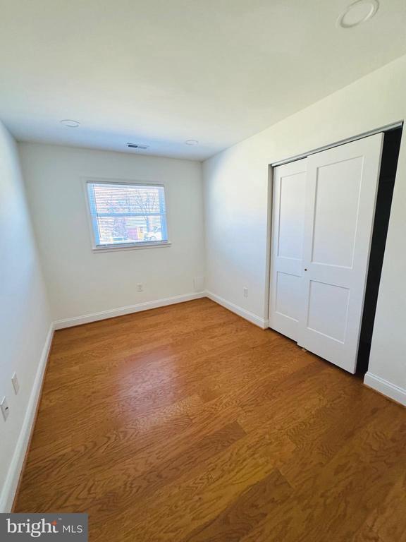 Building Photo - 14332 Belleville Ave