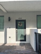 Building Photo - 4745 NW 83rd Pky