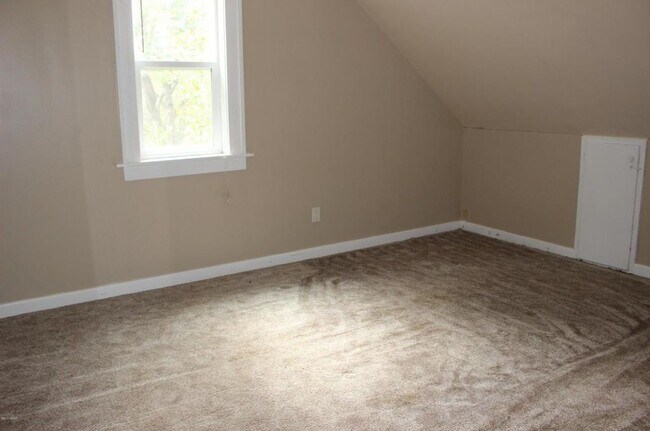 Rm 1 - 500 Marion St