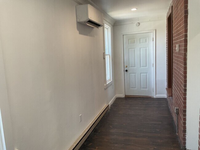 Building Photo - 53 E Canal Rd