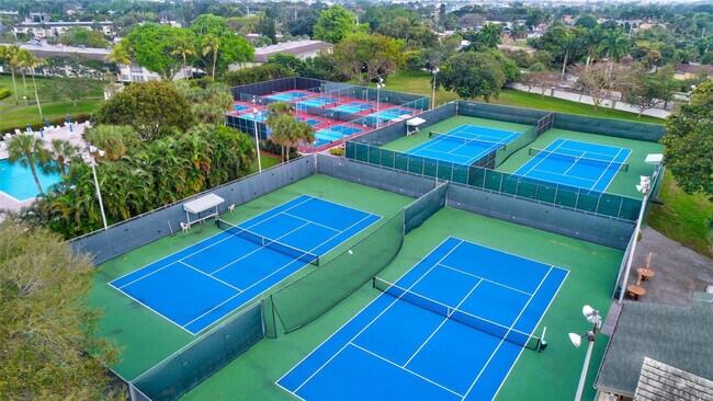 Building Photo - 3404 Bimini Ln