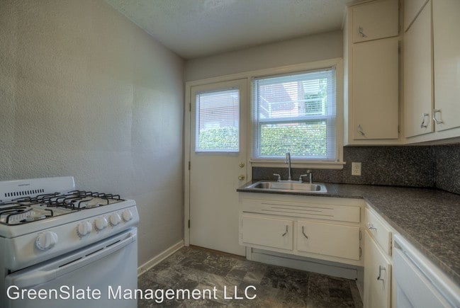 Building Photo - 119 N 38th St