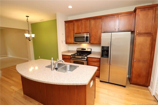 Building Photo - 8011 Sunset Branch Ct