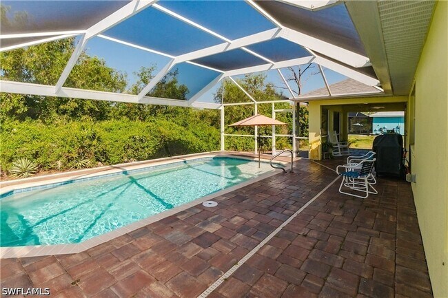 Building Photo - 11693 Oakland Dr